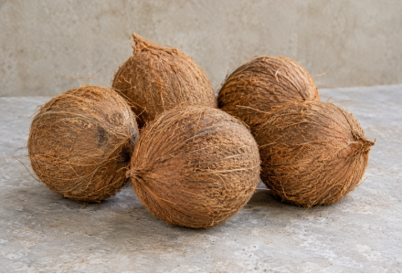 Coconut / നാളികേരം - 3.00 kg (Special Price)