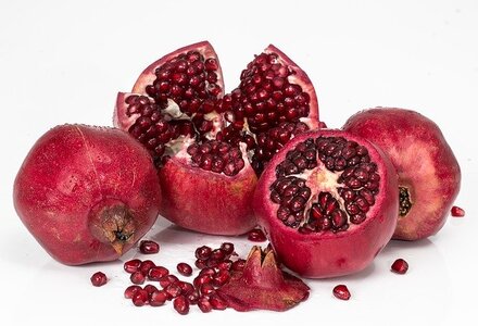 Pomegranate / മാതളനാരങ്ങ - 500 gm