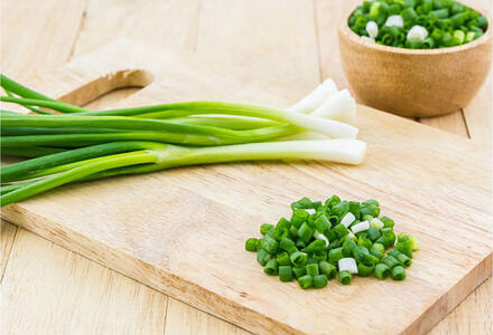 Spring Onion / ഉള്ളിതണ്ട് - 100.00 gm
